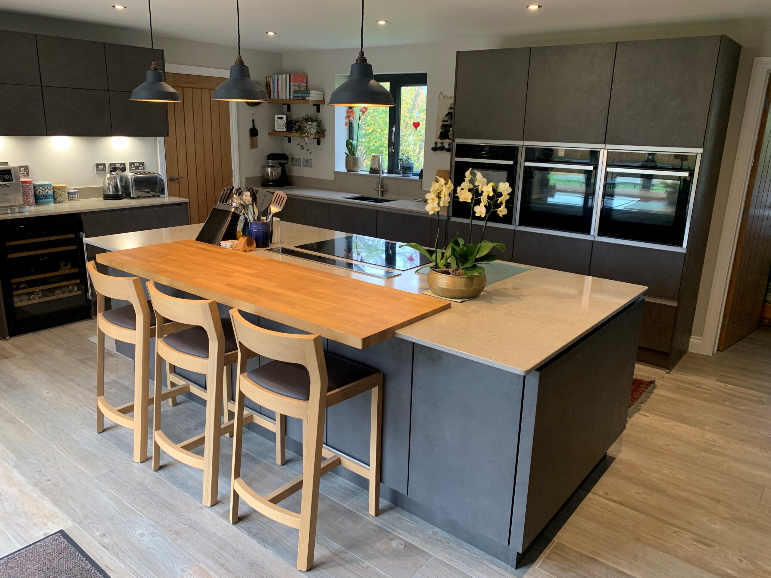 Grey Handleless Kitchen in Mickleton